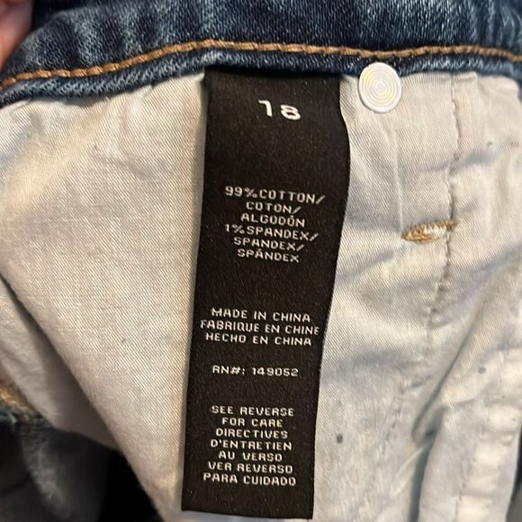 Fashion Nova Blue Ripped Boho Distressed City Queen High Waist Flip Denim Shorts - Picture 15 of 16